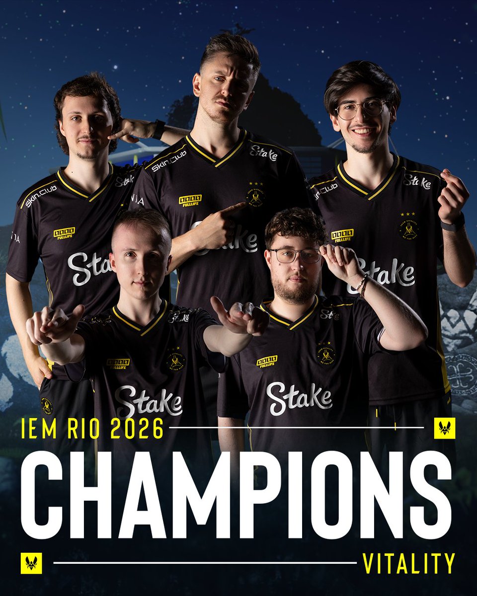 eslbrasil's tweet photo. A ERA DAS ABELHAS 🐝

A @TeamVitality conseguiu a proeza de ganhar todos os mapas nos playoffs e se consagraram campeões do #IEM Rio 2026! 🏆 https://t.co/xJgpWa2m6p