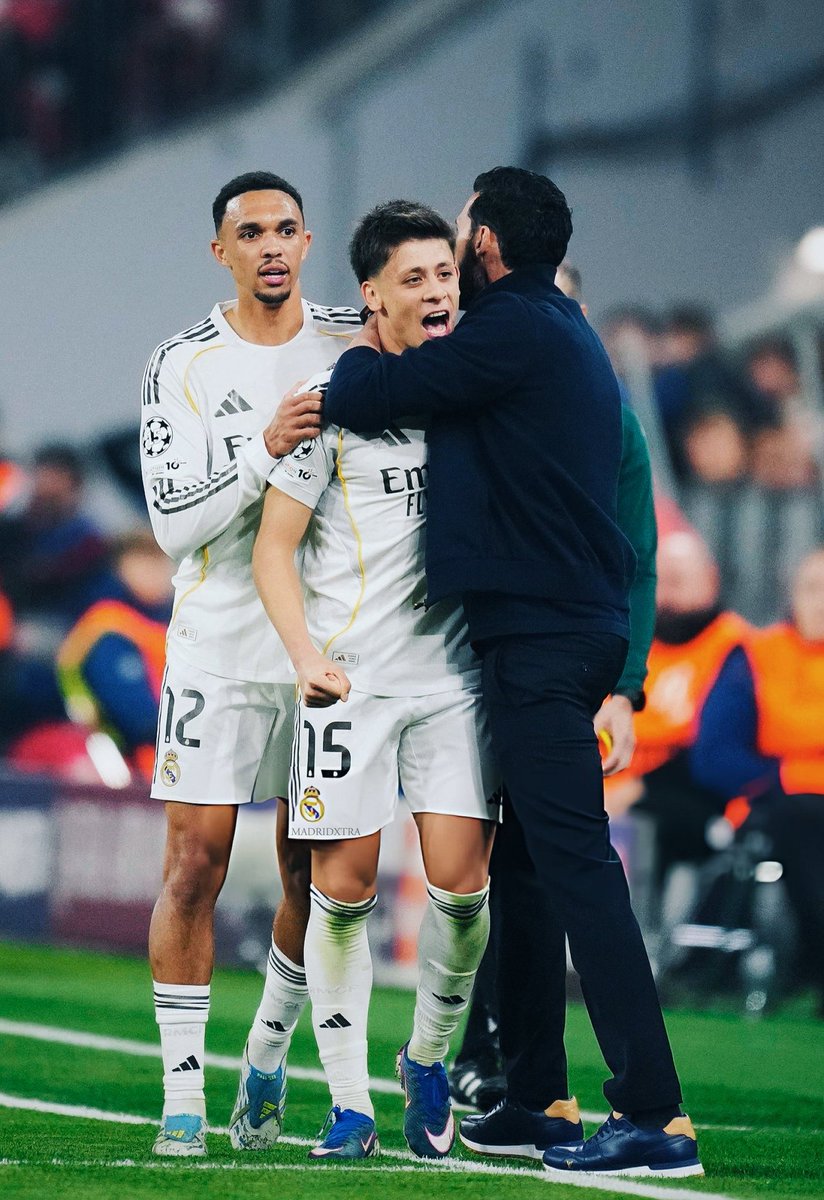 (fan) REAL MADRID FANS 🤍 tweet media