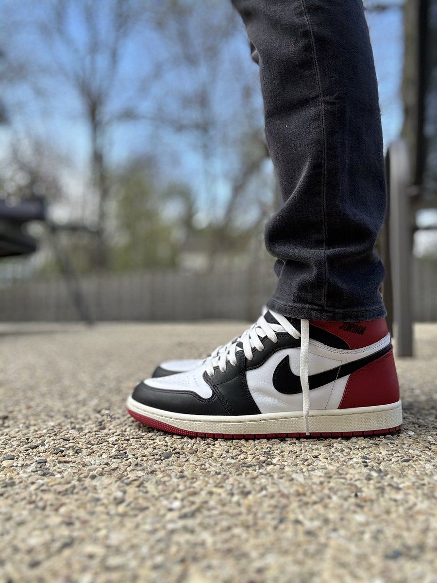 Moonman989's tweet image. #kotd #yoursneakersaredope @Jumpman23 Happy Sunday! Have a great day, be kind and be safe!! ✌🏻❤️🖤