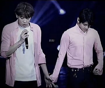 Lucy's 𓈒𓏲 tweet media