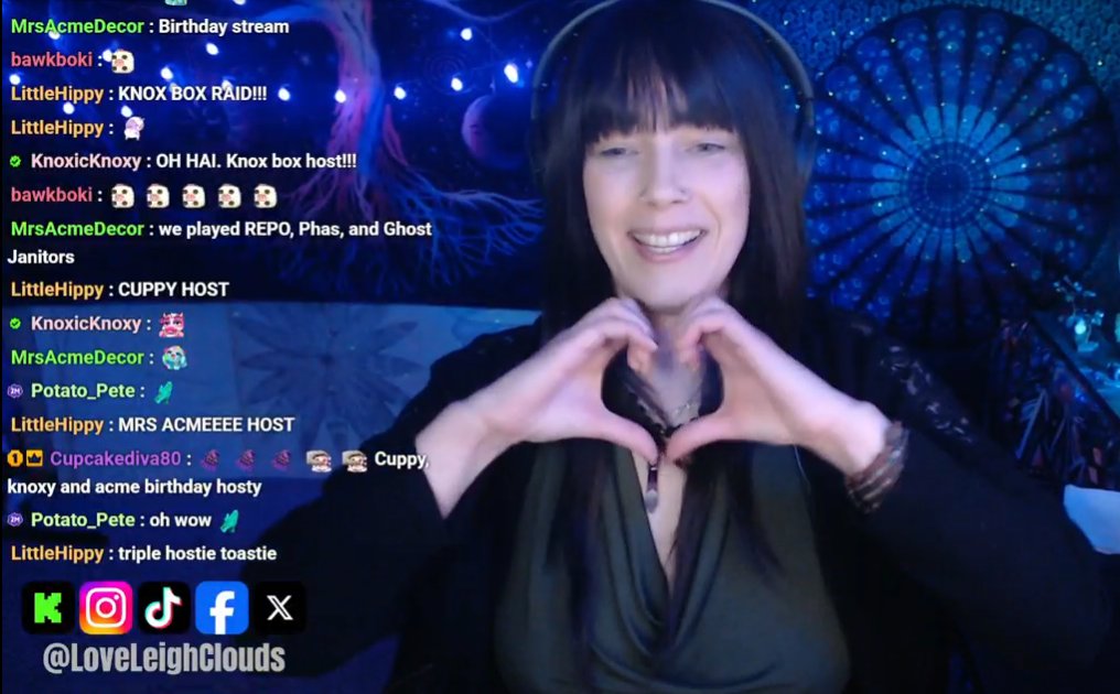 LoveLeighClouds's tweet image. Thank you so much for the AMAZING STREAM YESTERDAY!! From the Direct subs &amp;amp; Gifted subs to the TRIPLE HOSTY from @CupcakeDiva80  @KnoxicKnoxy and @MrsAcmeDecor  Thank you to the TRIPLE BADDIES!! 😍🥰 #kick #kickstreaming #kickstreamer