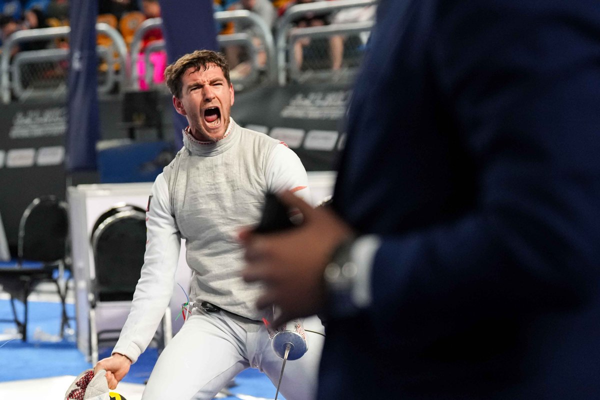 rfeesgrima's tweet photo. El equipo de florete masculino consigue entrar en una histórica semifinal en la Copa del Mundo de El Cairo tras vencer en octavos al equipo japonés (vigente campeón olímpico), que contaba con Iimura, quien había ganado la competición individual en la jornada pasada 🔥 https://t.co/U3kqGtoev9