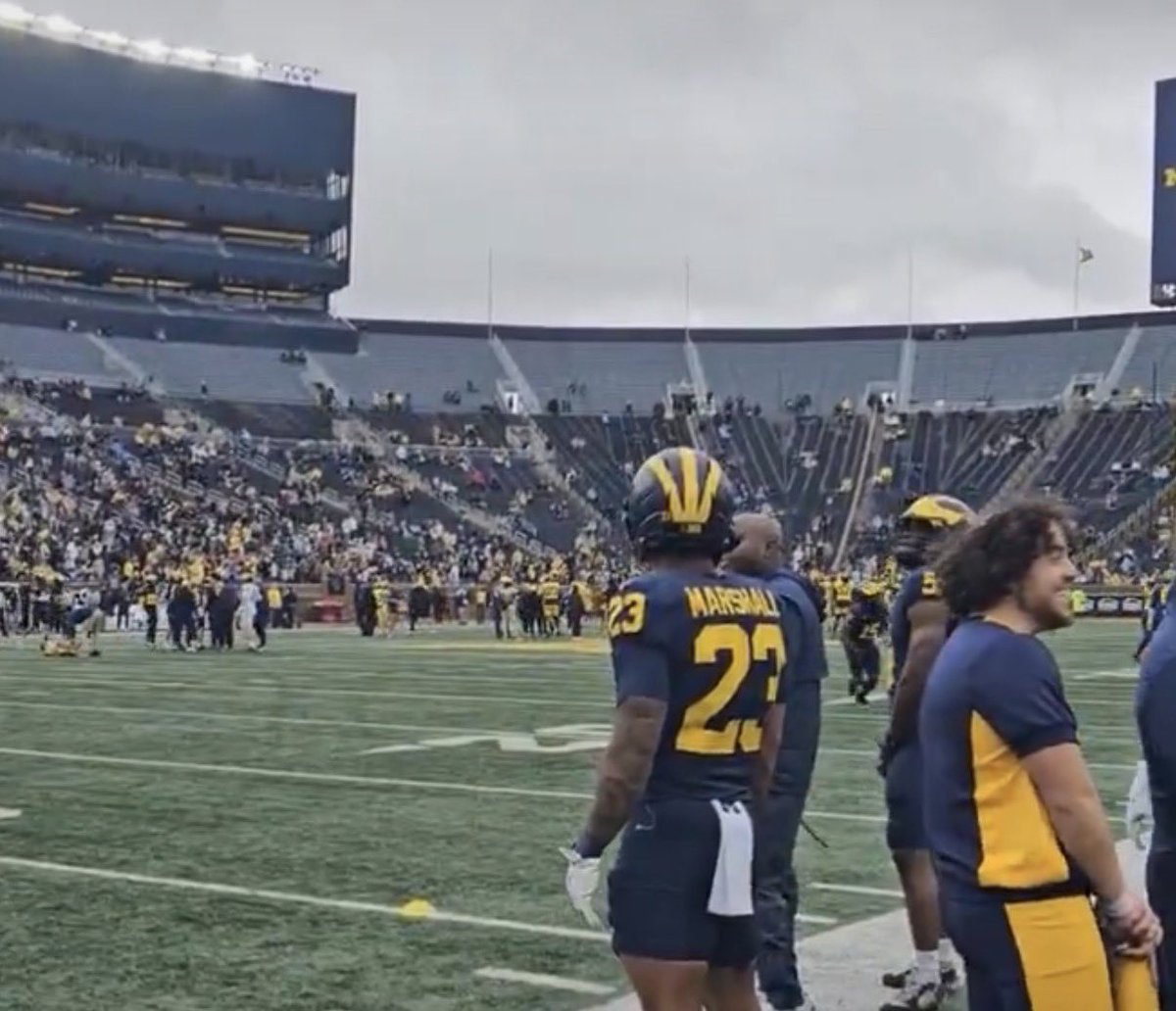 Mr. Ohio tweet media