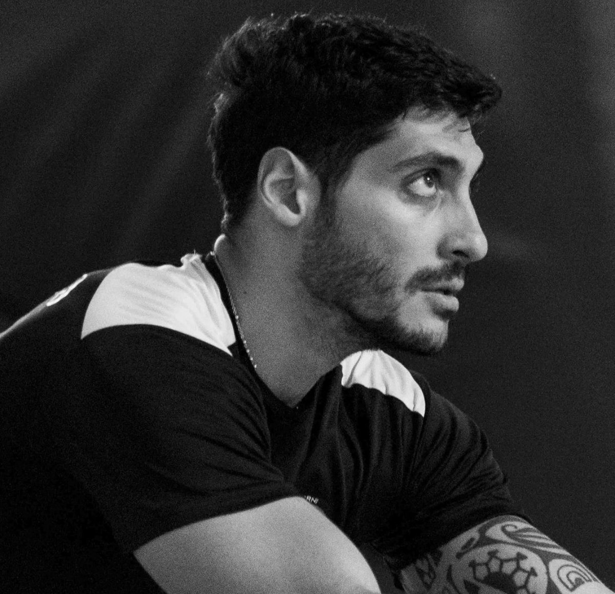 anymore1106's tweet photo. Grazie per averci fatto conoscere il tuo mondo e il campione che sei . Sii fiero di te stesso e a testa alta sempre! #helevier #javi7 https://t.co/2lezZ23PsC