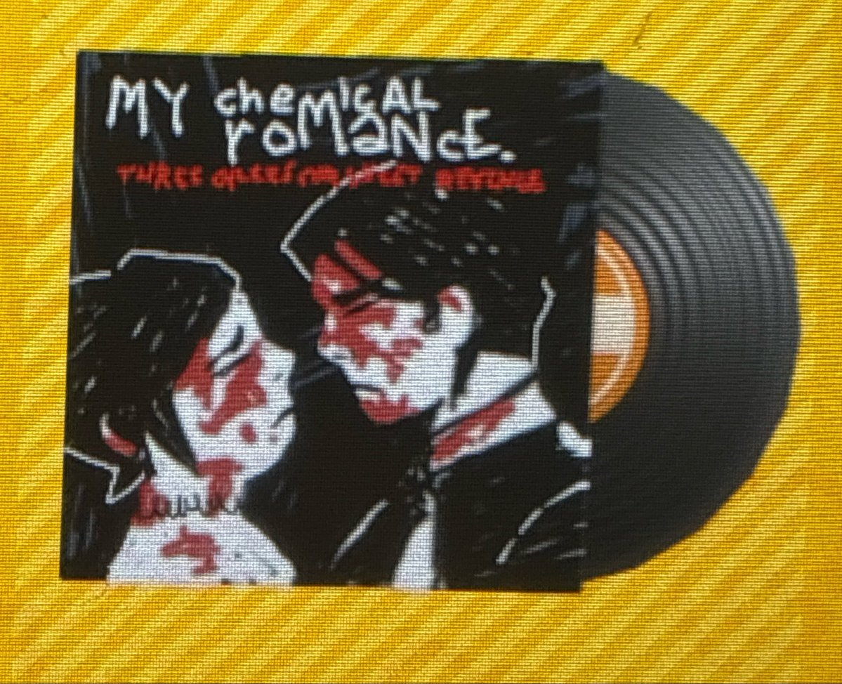 fish🎏🍉 finals + con crunch lol tweet media