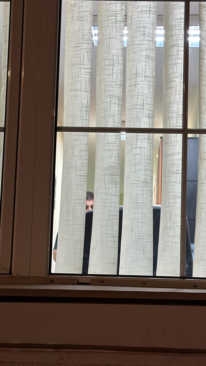 Nešto smo načuli da smo dobili izbore za lekarsku komoru u svim Beogradskim opštinama! 💪🏻💪🏻

A ovi u Nišu broje li broje, zaći će i u sutrašnji dan… Šta da se radi, nije lako izbrojati 810 glasova, pogotovo kada su većina za nas 😩