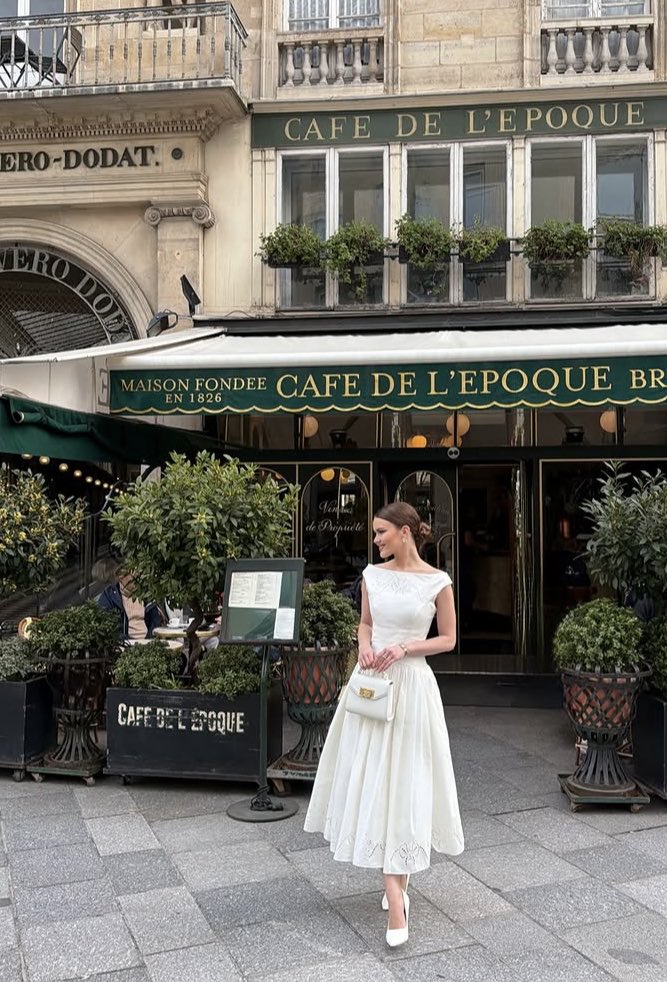 1KPOORA's tweet image. Beauty is modesty, you don’t need to show cleavage’s, thighs etc to be considered beautiful or attractive. 

@Samawoman_ng @womensfashionNY 
#beauty #womenfashion  #DURBANTHEWARMESTPLACETOBE