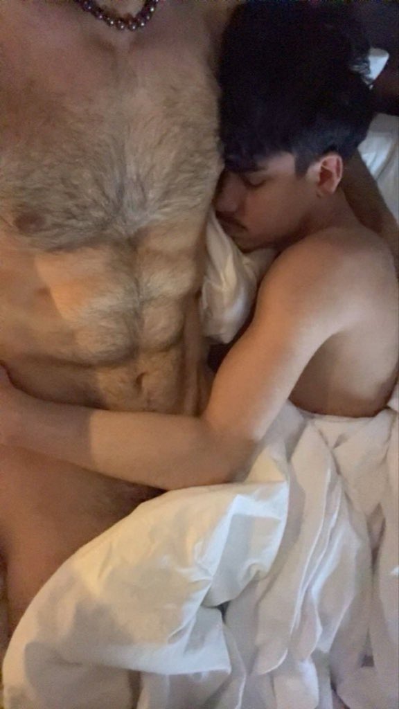 Stan Base tweet media