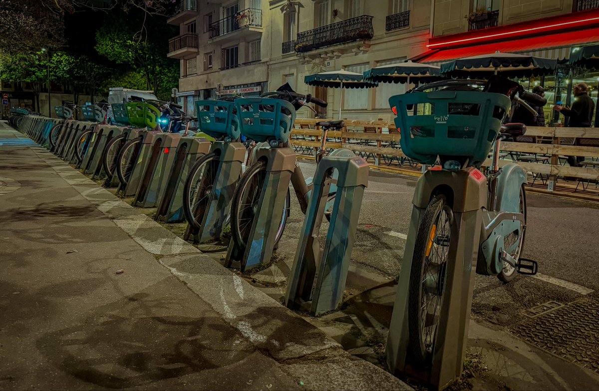 photobagjr's tweet image. My first photo edit in Lightroom!
How I did it? Idk :)
Show your edits in comments!
#lightroom #PhotoEditing #BeforeAfter