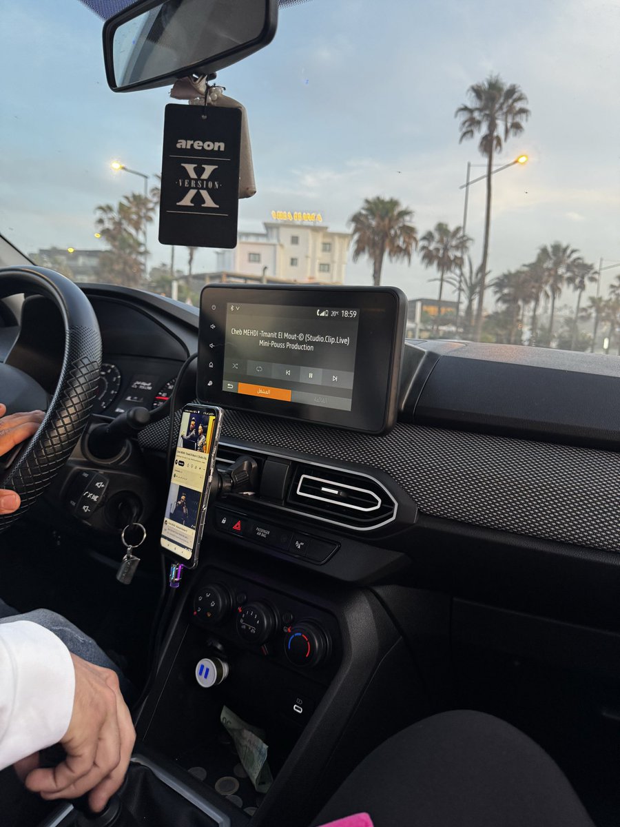 عشوائيات حلومة𓂀 tweet media