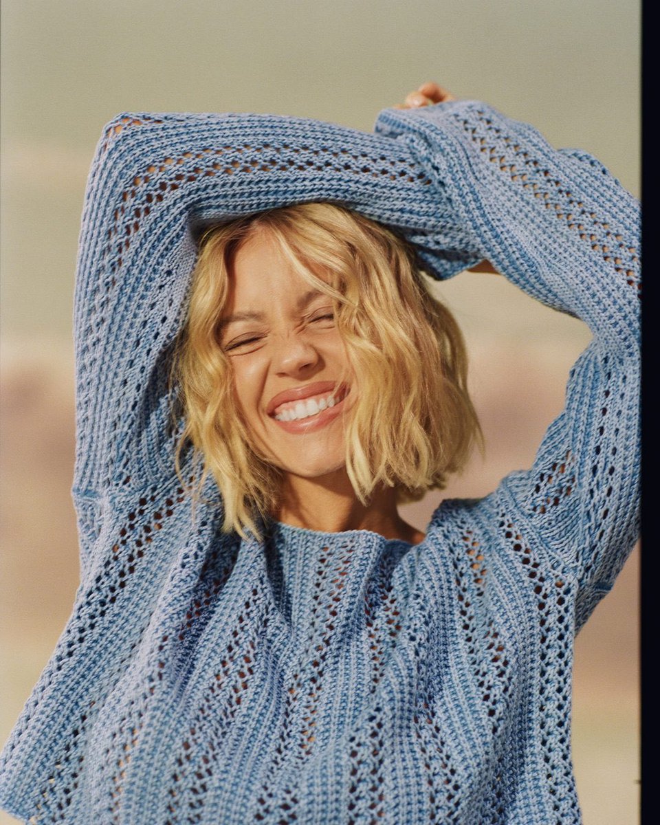 SWIFTGAZA's tweet photo. Sydney Sweeney x American Eagle 🇺🇸 https://t.co/w3txegOqFw