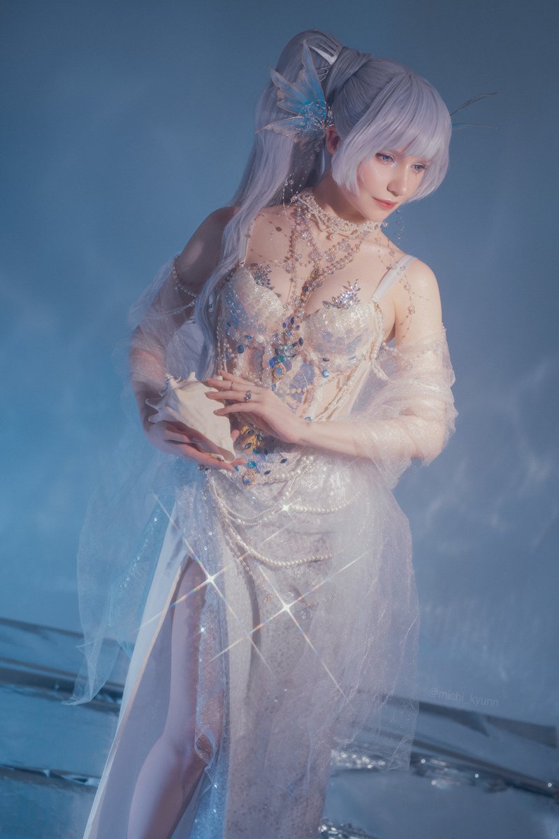 mahou_michi's tweet image. The sea was calm, and the sky was full of stars🌊✨

My Weiss Schnee cosplay from #RWBY 🤍