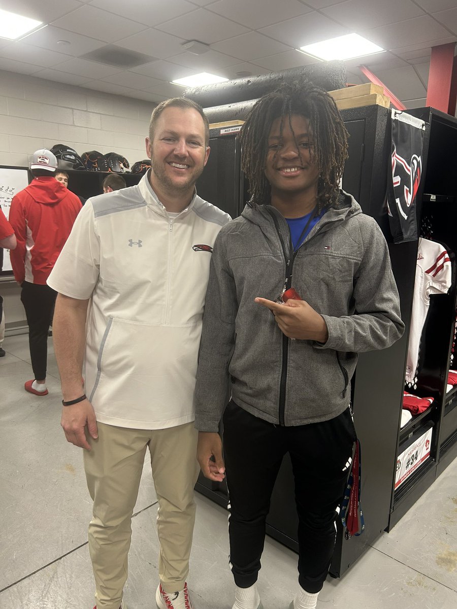 Keithh1k_'s tweet photo. Had a great visit at Ripon this weekend, thanks @nellhubanks for having me! #agtg @247Sports @PrepRedzoneWI @MJ_NFLDraft https://t.co/An4zAjYvqp