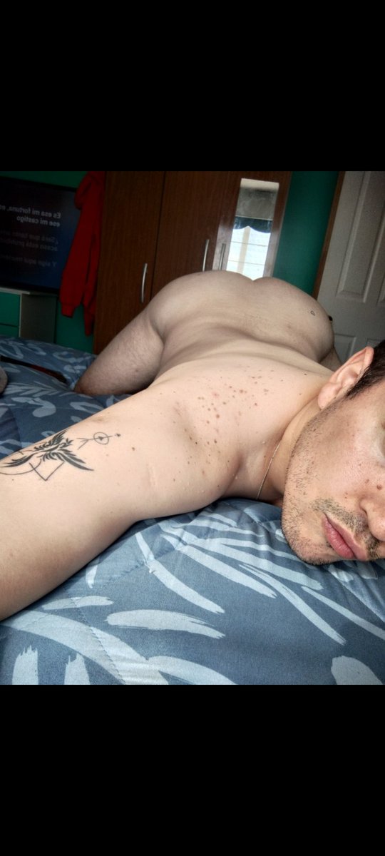 aronalonso's tweet photo. @DaddyRodONYX Follow me 😘 https://t.co/SLbjDFD6gb