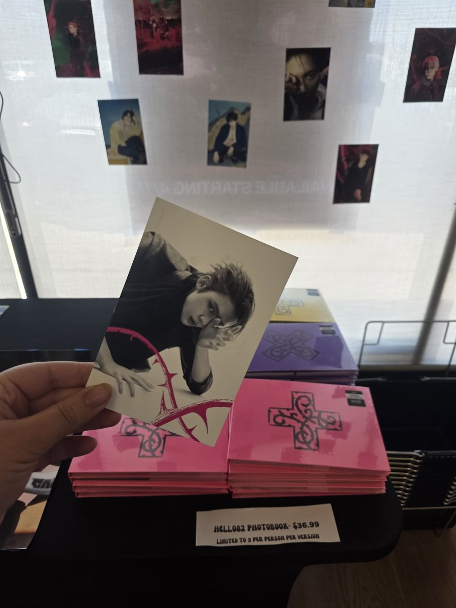 0x1lovefool's tweet photo. Yay txt comeback!!!
The postcards are so cute!
@hello82official @TXT_bighit @kpopzonecolo 
#TOMORROWXTOGETHER_POPUP #hello82 #82giveaway https://t.co/6jWwZK96e3