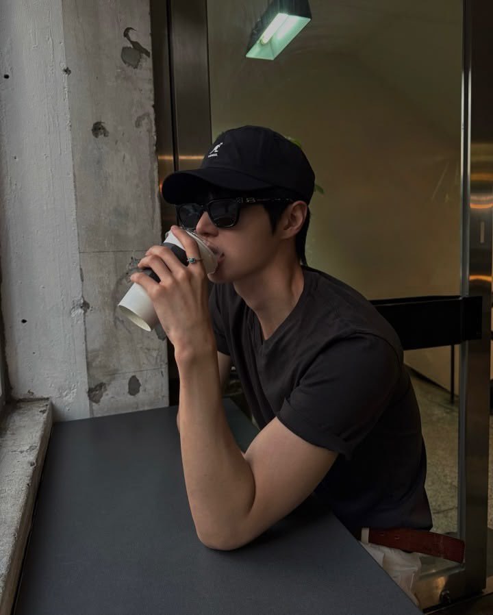 ZERBASss's tweet photo. 🌷☕️ https://t.co/w2L6tEaLBh