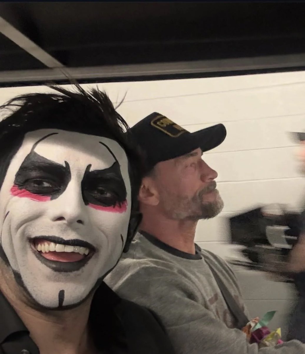 MakaveliDTA's tweet image. #Danhausen and #CMPunk