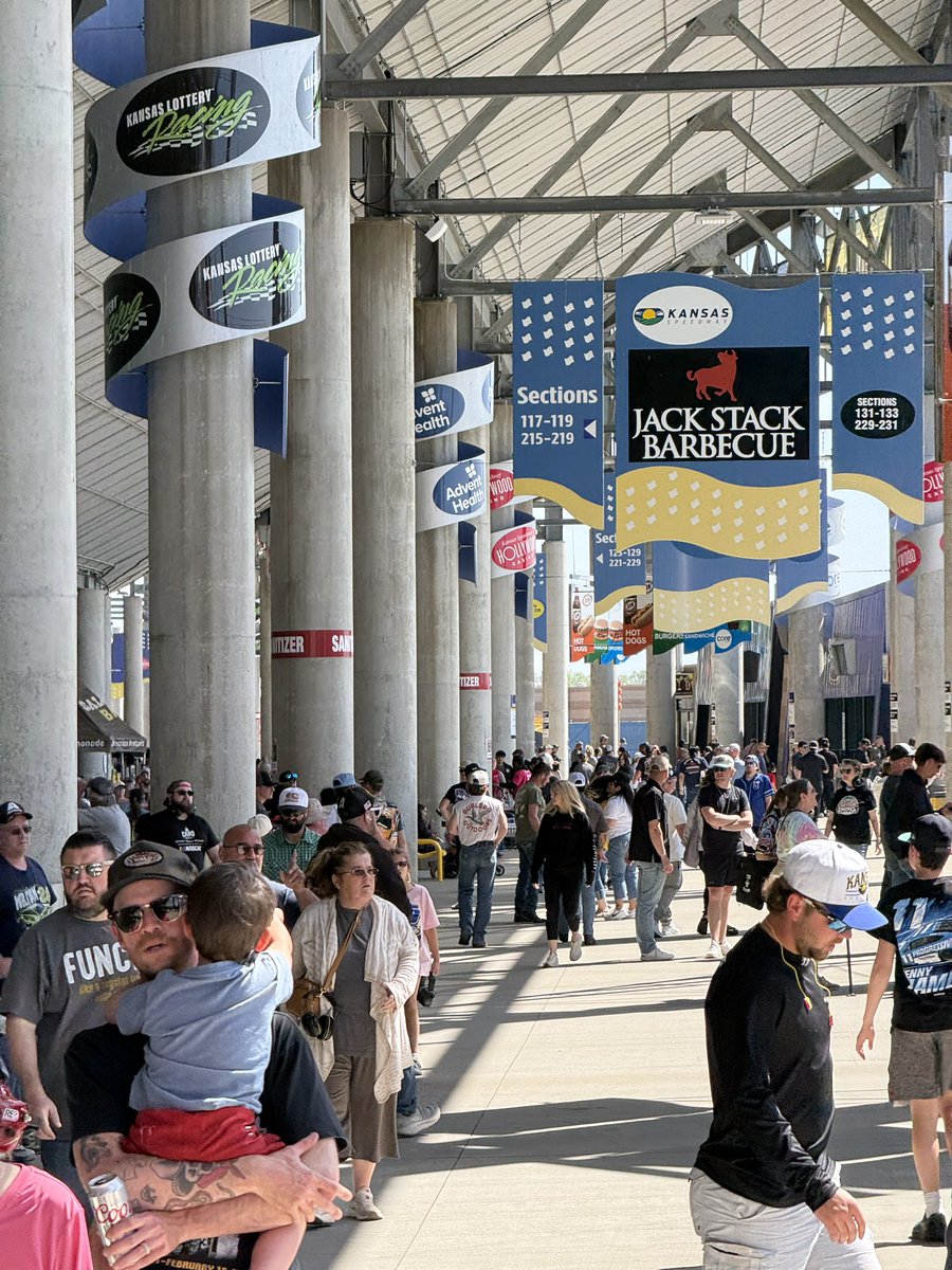 Jeff Gluck tweet media