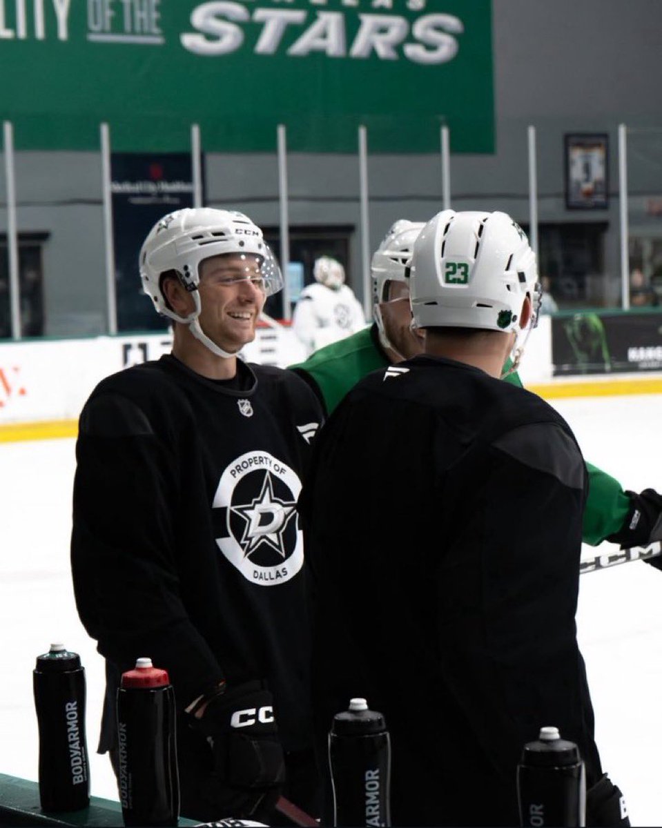 x - B🐝 tweet media