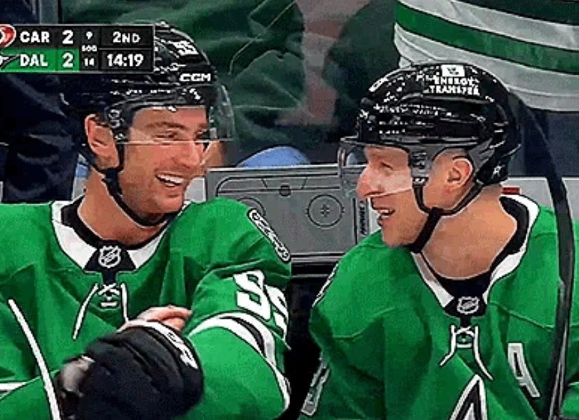 x - B🐝 tweet media