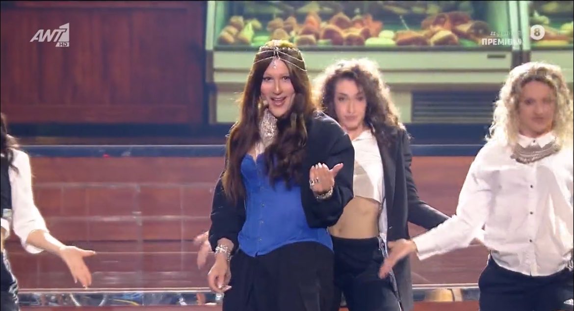 MonkeyDKomi's tweet photo. Οριακά νόμιζα ήταν η Ναταλια Γερμα��ού #yfsfGR https://t.co/Nl9QqzOH3g