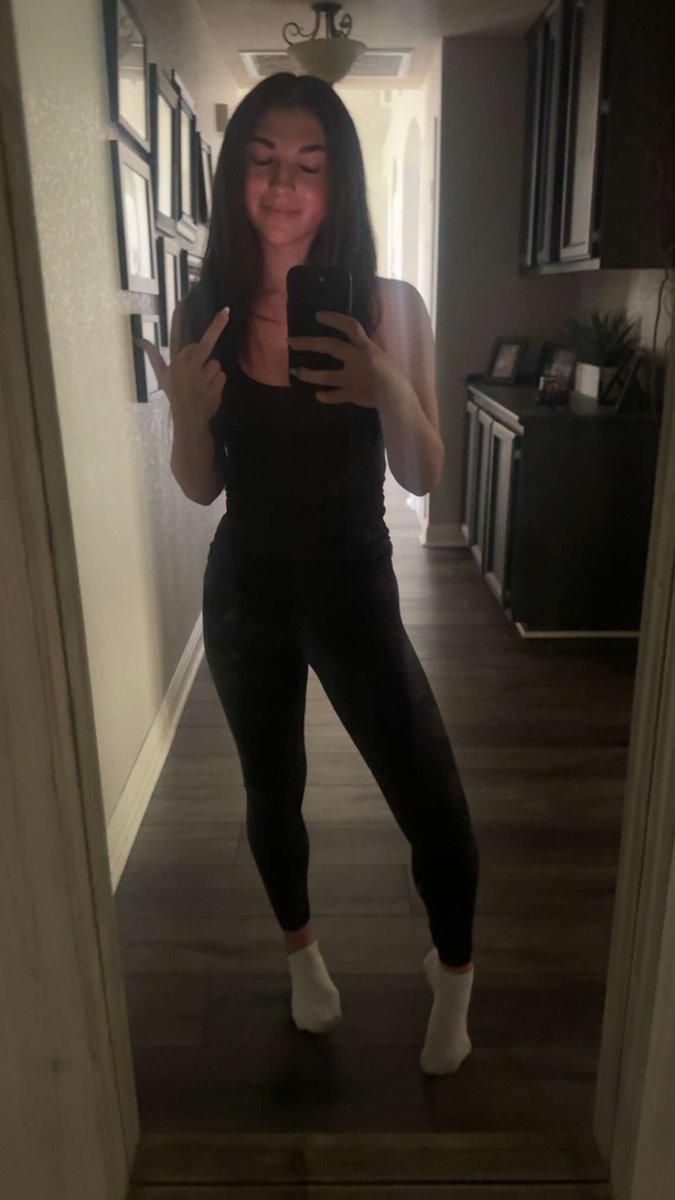 scarlett tweet media