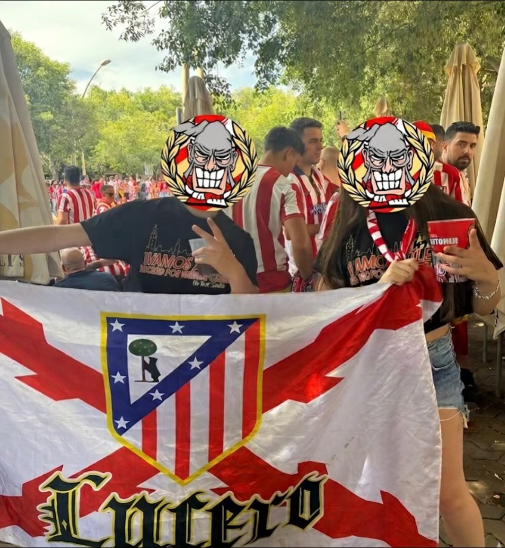 Antelito_10's tweet photo. Lucero crew on tour 🏧🕸️ https://t.co/pU8fIkCXN5