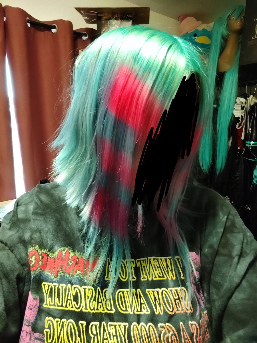 Hanni🛩️🏙️ @ MIKU EXPO 2026!! tweet media