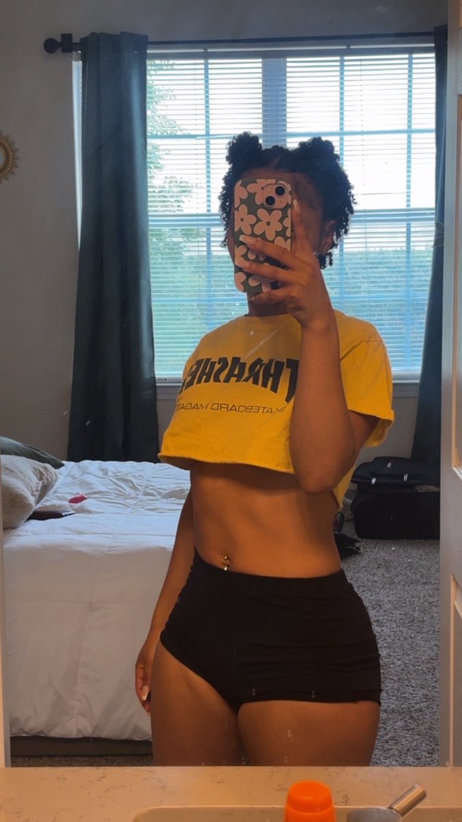 MissDezzyy_'s tweet image. Jan vs now 💪🏽 #progress