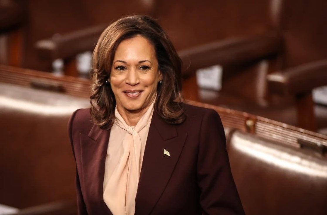 Daily Kamala Harris tweet media