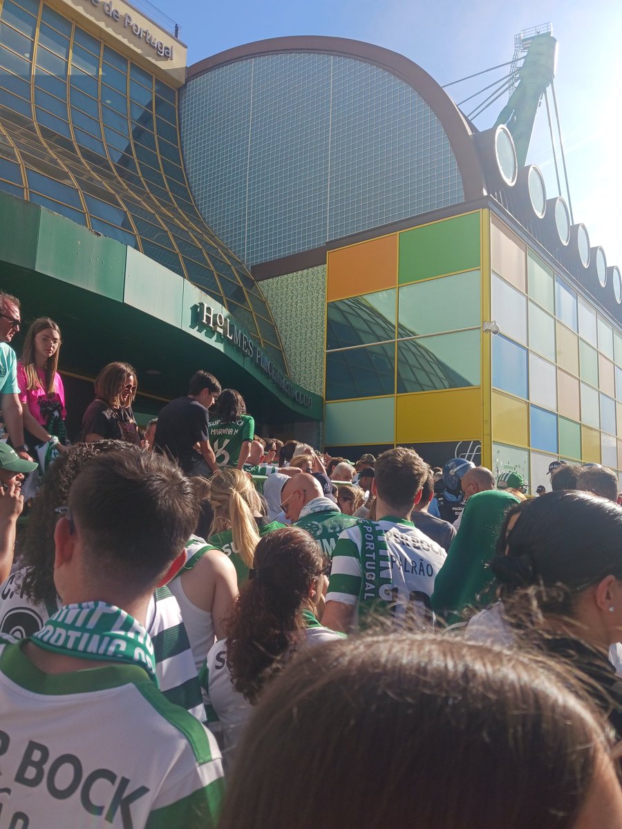 💚Bi de nome, bi de bicampeã e de dobradinha tweet media