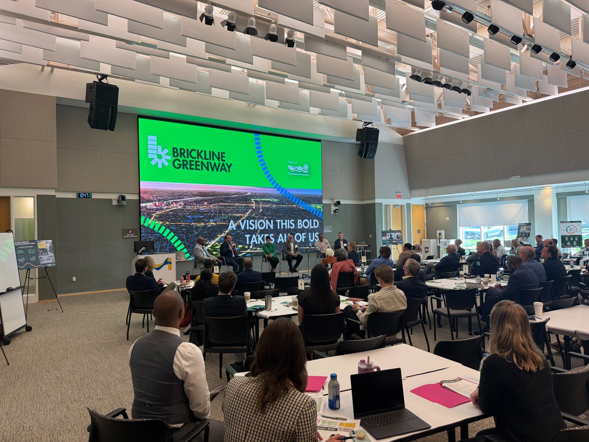 MrBradDean's tweet image. The #BricklineGreenway is more than a trail, it’s a connector of people, places, and possibility throughout the #StLouis region. At a stakeholder visioning session, I was impressed by the thoughtful leadership from Great Rivers Greenway and Penny Pennington. Best takeaway:
“I