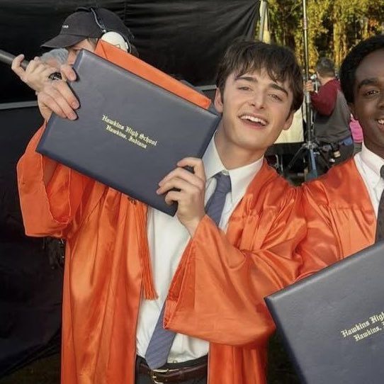 🧁 becca tweet media