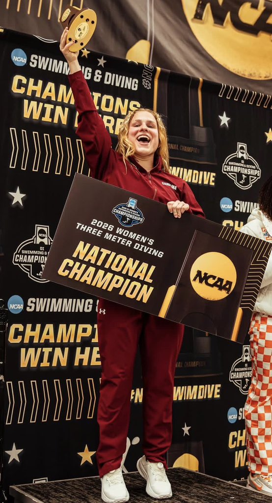 Famously Garnet Sports tweet media