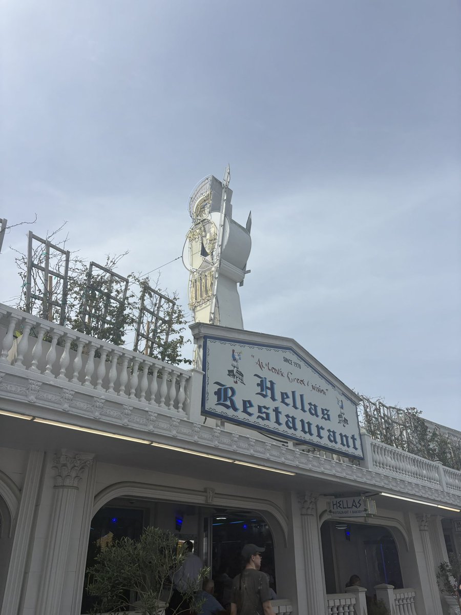 Diane Bee tweet media