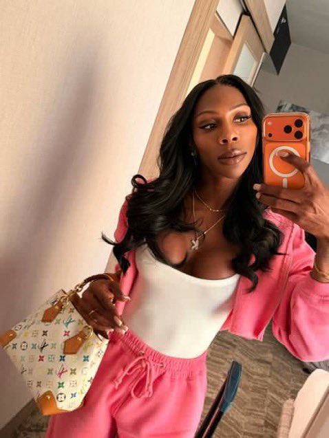 TRANS GODDESS KATE tweet media