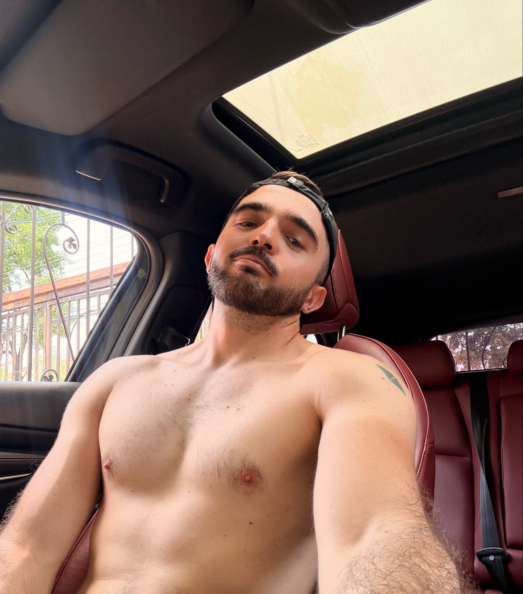 lalobito tweet media