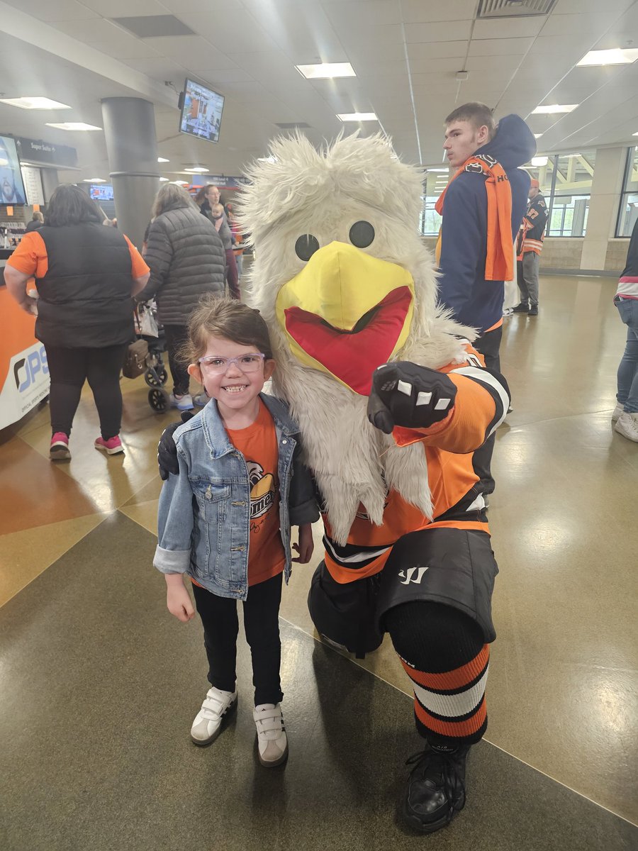 Sunday Night 🏒 in Fort Wayne!!! 
#LetsGoKomets