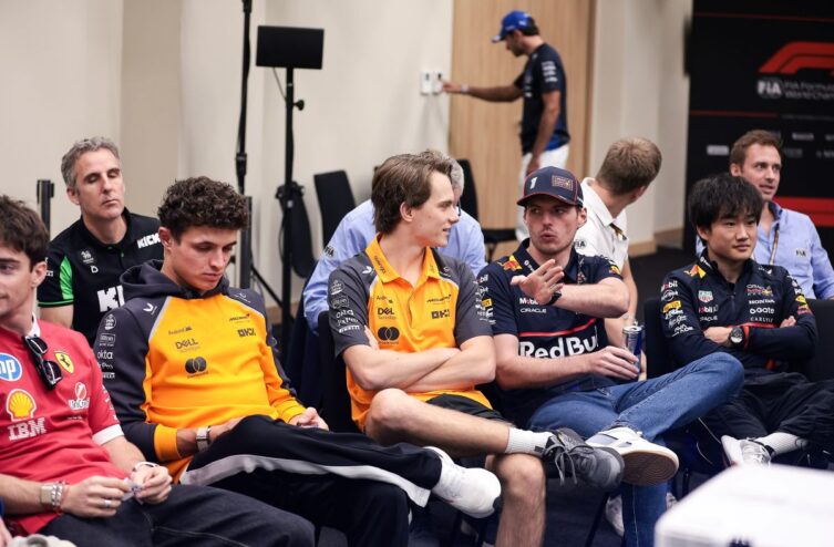 Nachez98's tweet image. 🚨 OJOOO

💥 Si no se cumplen una gama razonable de requisitos solicitados por los pilotos, la FIA podría imponerlos A LA FUERZA aunque los equipos no quieran

👉🏻 Hay cuestiones, como el aumento del super clipping, en las que todos están de acuerdo. Pero otras como el ajuste de