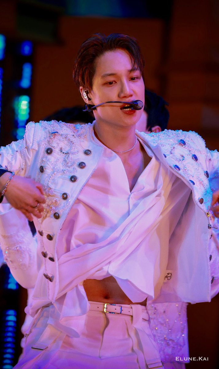 Jongin Pics ♡ tweet media