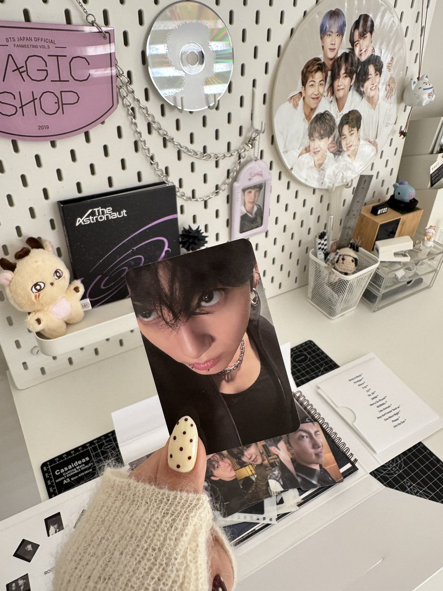 visu⁷⋆˚꩜.ᐟ is seeing bts tweet media