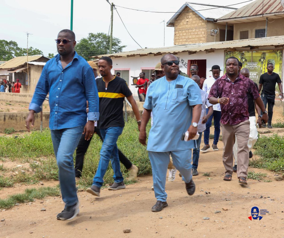 MrIrish3's tweet photo. DELIVERING WATER, IMPROVING LIVES — ANNOH-DOMPREH COMMISSIONS 5 COMMUNITY WATER PROJECTS

Hon. Annoh-Dompreh, Minority Chief Whip and MP for Nsawam-Adoagyiri, on Sunday commissioned five water projects across Amanfro, Oparekrom, Djankrom East, Akwane Dobro, and Papito to address critical water challenges in the constituency. 

These interventions are aimed at providing clean, safe, and accessible water to residents who have long struggled with unreliable sources.

Addressing the communities, Hon. Annoh-Dompreh emphasised that water from these facilities will be free and urged residents to take good care of them to ensure sustainability. Chiefs, assembly members, and residents expressed deep appreciation for the initiative, describing it as timely and life-changing. 

This is another step in our commitment to delivering real development that impacts everyday lives.

#FADTOASO 
#BawumiaForPresident2028