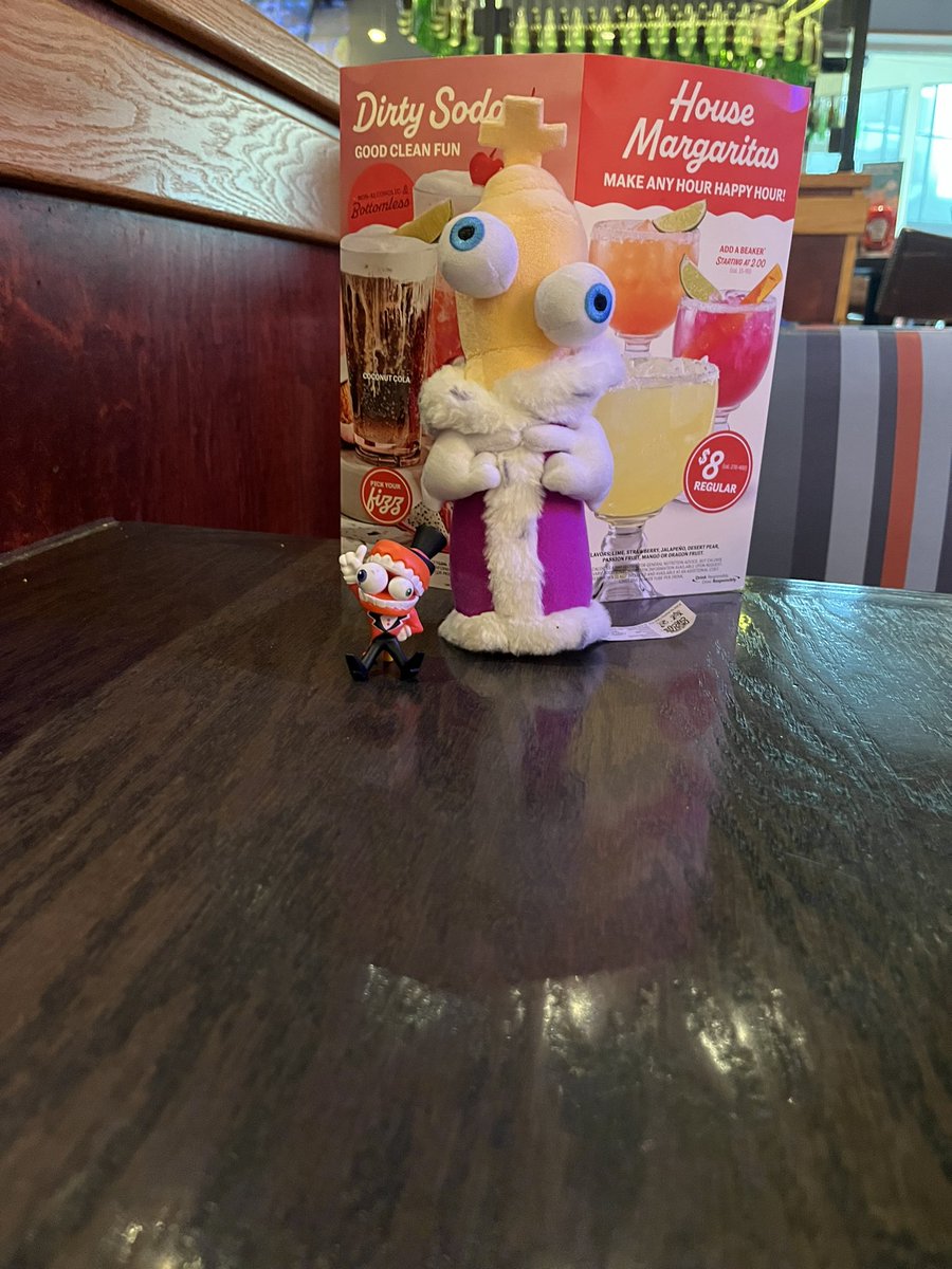 Dinner date 💜💜 ignore the red thing.