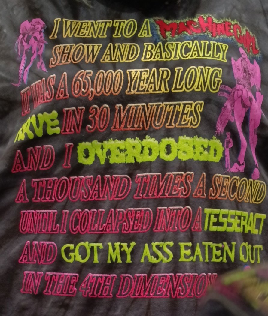 Hanni🛩️🏙️ @ MIKU EXPO 2026!! tweet media