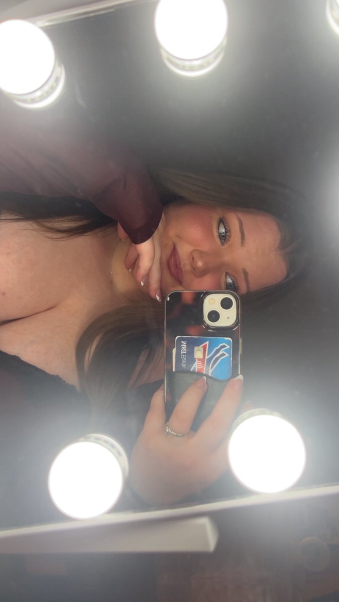 tomorrow is my birthday… you know what to do. drain your entire bank account into my throne like the loser you are 🥰

#findom #paypig