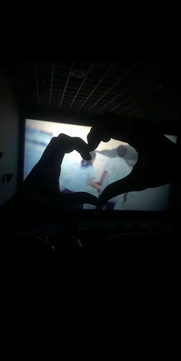 Royesna Stefania tweet media