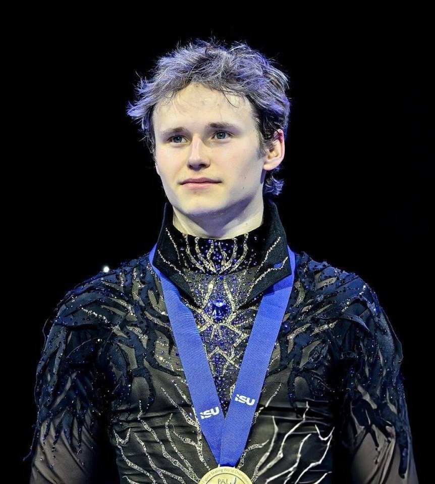 bk iliacat tweet media