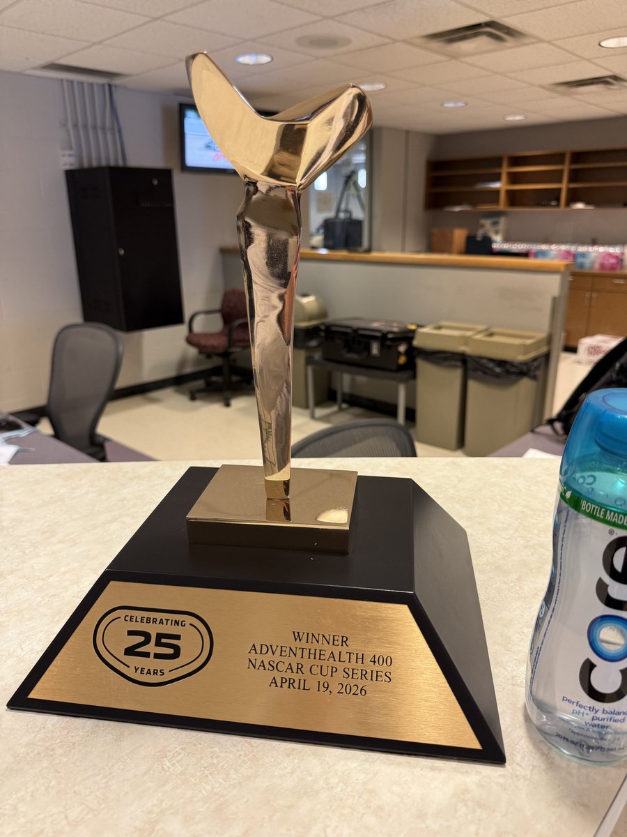 Jeff Gluck tweet media