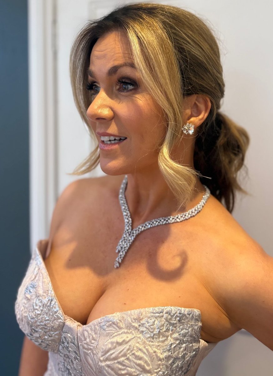 RetroTotty's tweet image. Happy #StGeorgesDay with some #English 🏴󠁧󠁢󠁥󠁮󠁧󠁿🏴󠁧󠁢󠁥󠁮󠁧󠁿🏴󠁧󠁢󠁥󠁮󠁧󠁿🏴󠁧󠁢󠁥󠁮󠁧󠁿ladies
#SusannaReid
#AmandaHolden
#ElizabethHurley
#HollyWilloughby