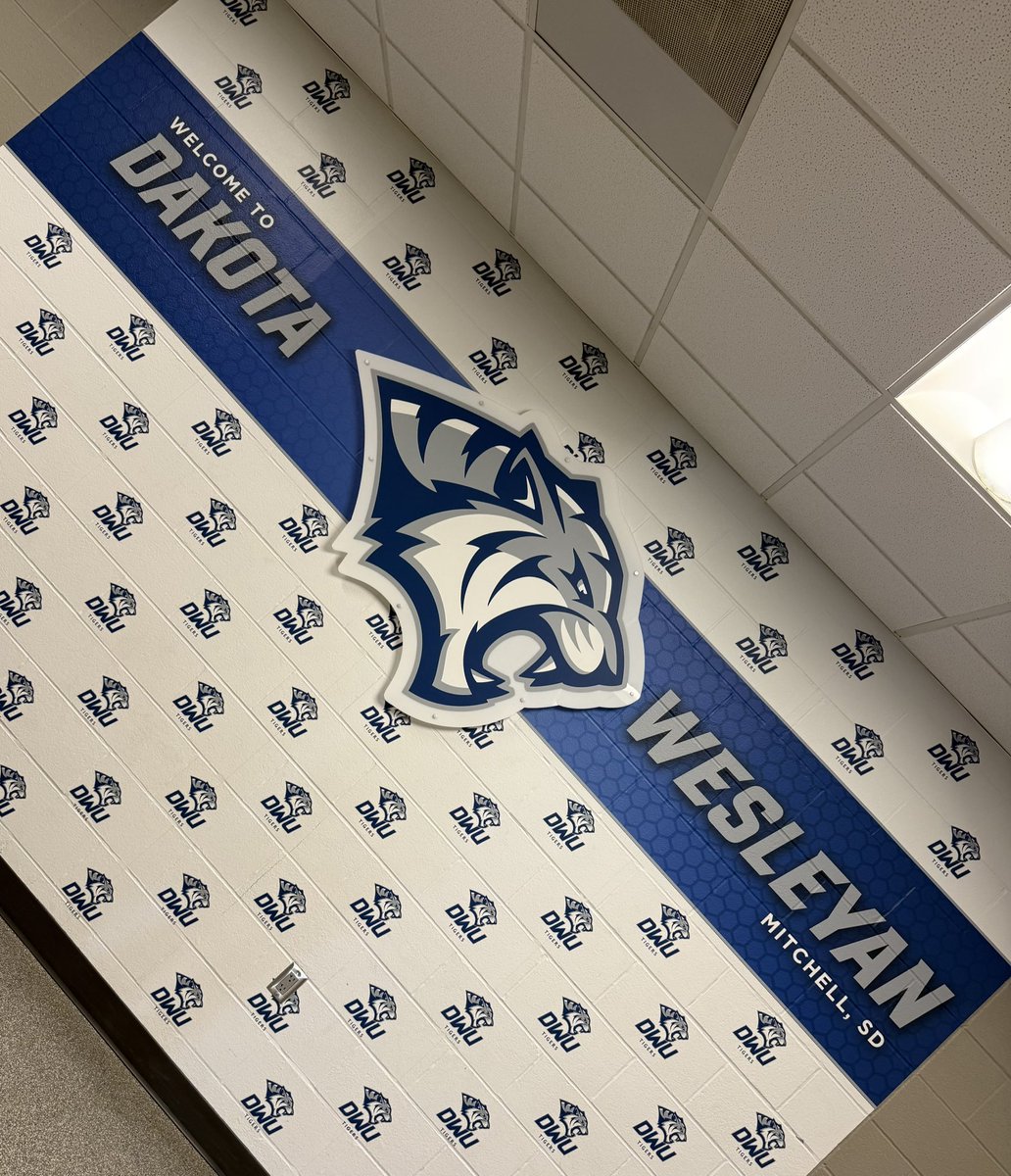 tanner0273's tweet photo. Had a great jr day visit at DWU, thank you @Coach_Bernarde, @ColeKuznia, and @CoachMasonFrost  for having me. Had a great time learning about your program. @Tim_Hughes02 @GarretsonFB https://t.co/FTTdRoC9MV